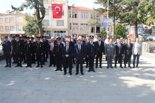 30 Ağustos Zafer Bayramının 102. Yıl Dönümü Kapsamında İlçemizde Program Düzenlendi